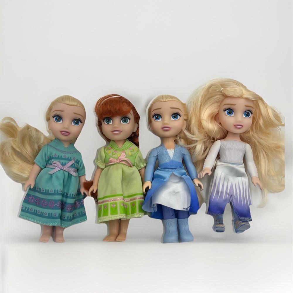 Disney Frozen Petite Dolls Toddler 6" Anna And Elsa LOT of 4